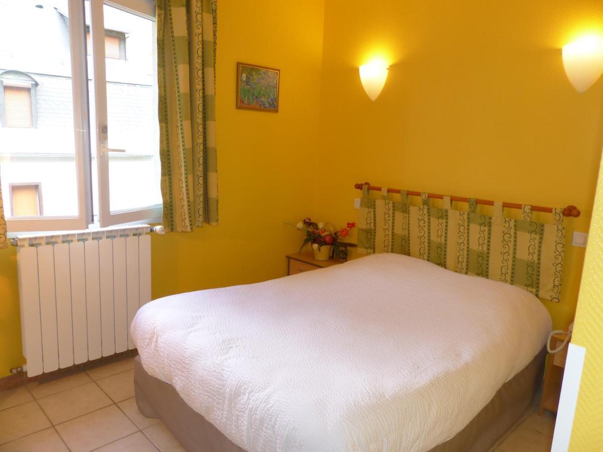 Hotel Logis Auberge De L'Isard Saint-Lary  Ngoại thất bức ảnh