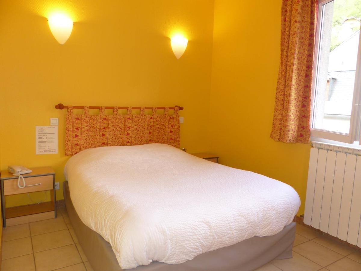 Hotel Logis Auberge De L'Isard Saint-Lary  Ngoại thất bức ảnh