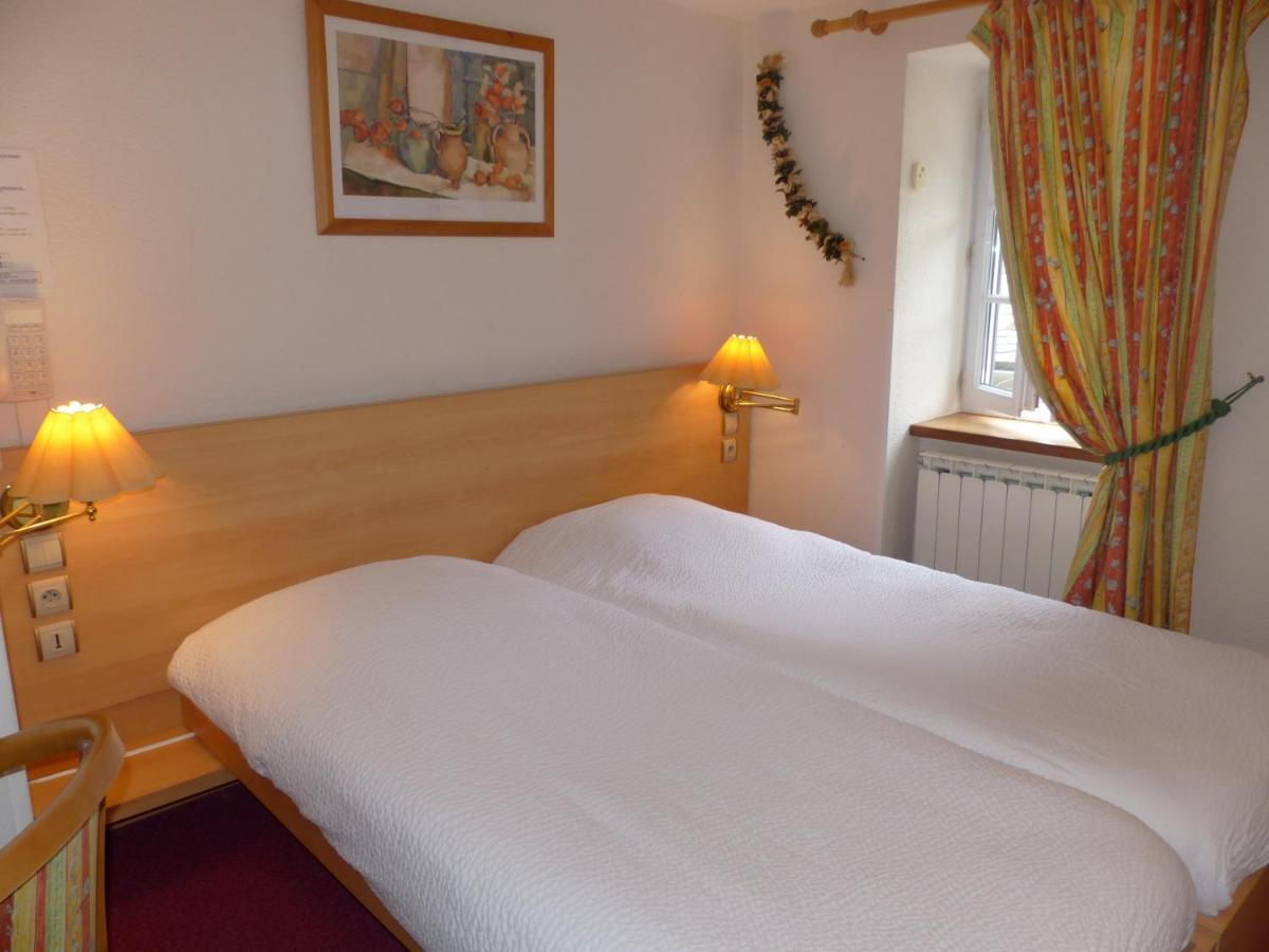 Hotel Logis Auberge De L'Isard Saint-Lary  Ngoại thất bức ảnh