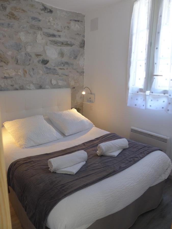 Hotel Logis Auberge De L'Isard Saint-Lary  Ngoại thất bức ảnh